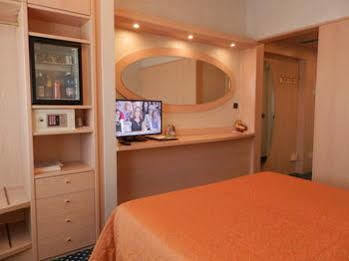 Hotel Augustus 3*